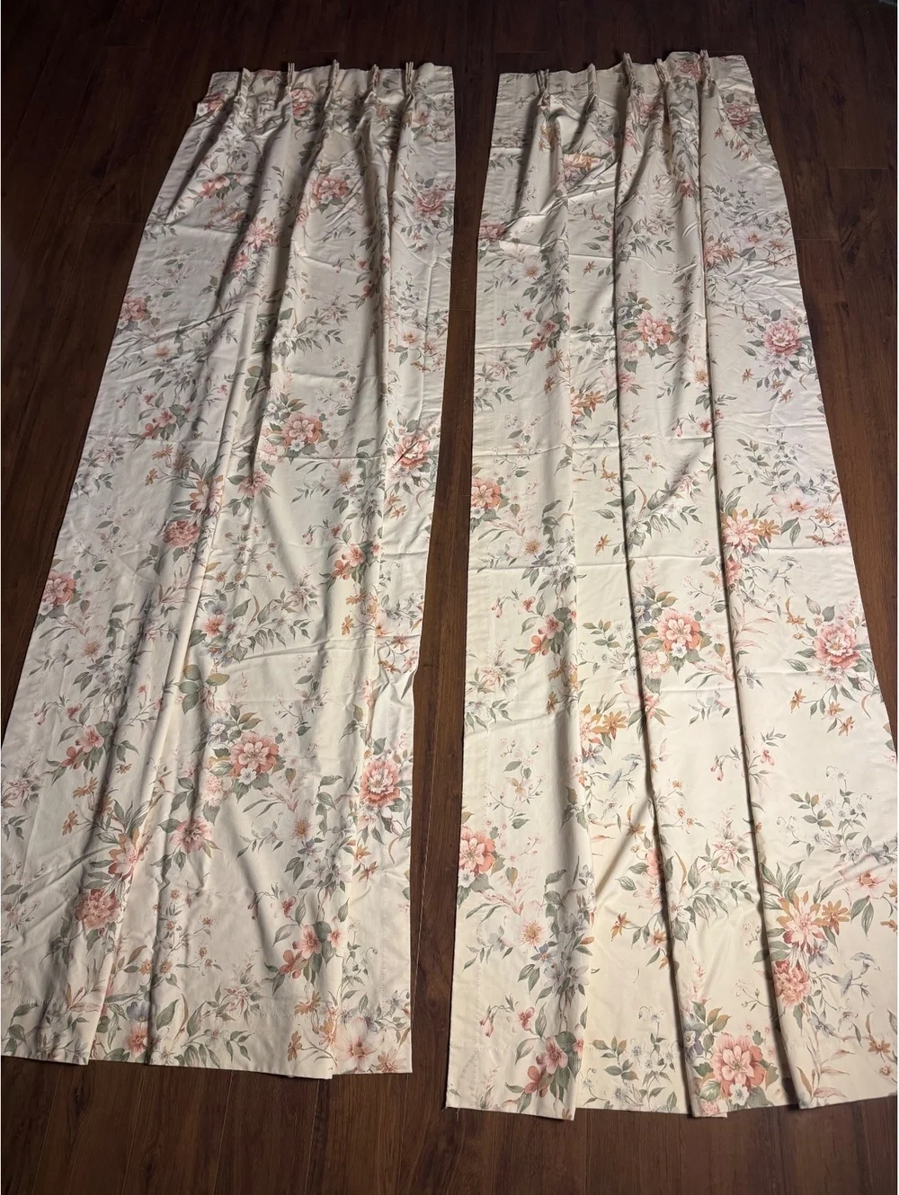 Vintage Burlington House Floral Pinch Pleat Curtain Panel 82 Long Cottage Drapes